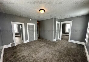 910 Mulberry St in Waterloo, IA - Building Photo