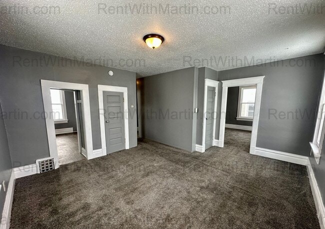 property at 910 Mulberry St