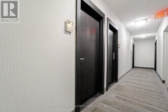 2221-165 Legion Rd N in Toronto, ON - Building Photo - Building Photo