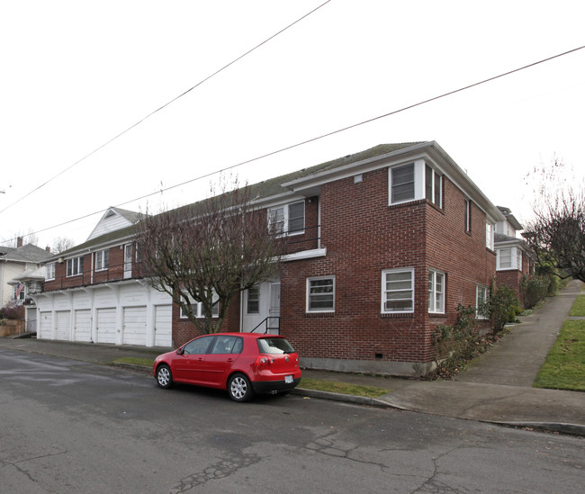 1002-1020 SE 26th Ave in Portland, OR - Building Photo - Building Photo