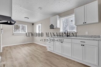 This beautifully updated 3-bedroom, 1-bath single-family home is ready for move-in! in Detroit, MI - Building Photo - Building Photo