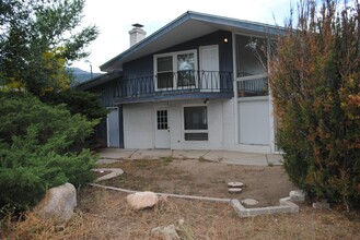 1221 La Veta Way in Colorado Springs, CO - Building Photo - Building Photo
