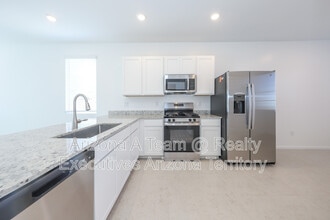 17581 S Desert Barberry Dr in Vail, AZ - Foto de edificio - Building Photo