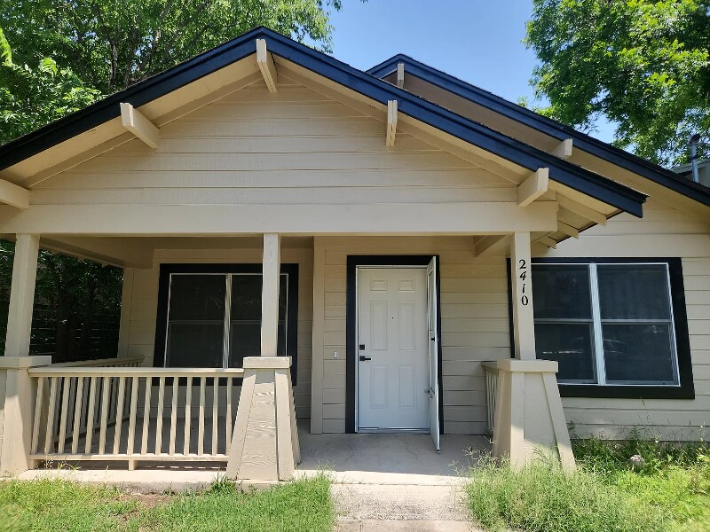 2410 Santa Rita St in Austin, TX - Building Photo