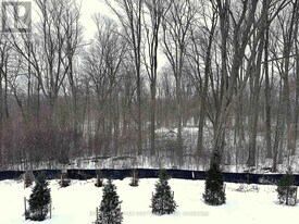 1100 Lackner Pl in Kitchener, ON - Building Photo