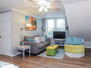 1113 Lovell Ave in Tybee Island, GA - Building Photo - Building Photo