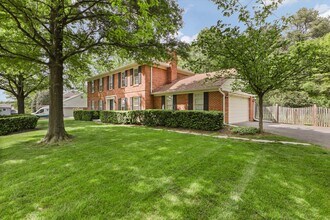 4203 Maple Tree Ct in Alexandria, VA - Building Photo - Building Photo
