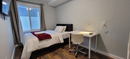 19925 Wallingford Ave N in Shoreline, WA - Foto de edificio - Building Photo