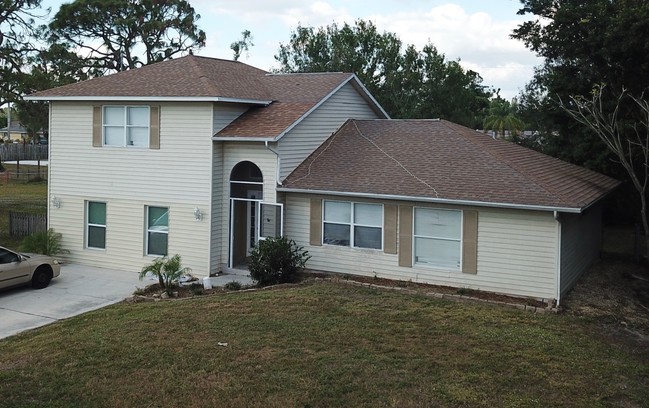 property at 7261 Captiva Blvd