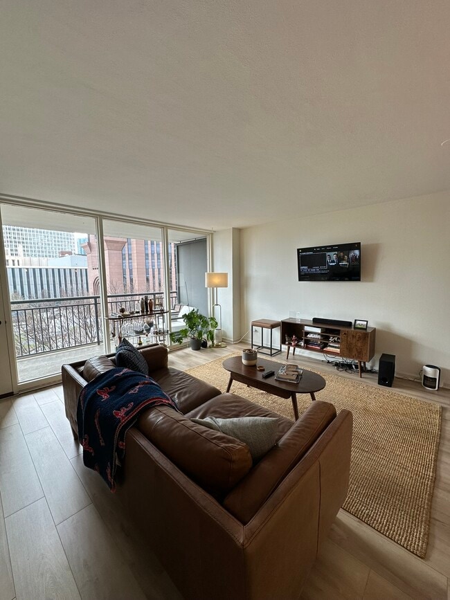 property at 620 Peachtree St NE