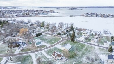 216 Frontenac Blvd in Clayton, NY - Building Photo - Building Photo