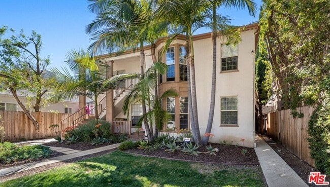 property at 1335 S Roxbury Dr