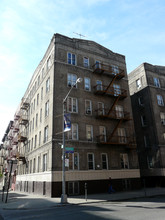 2494 Morris Ave in Bronx, NY - Building Photo - Building Photo