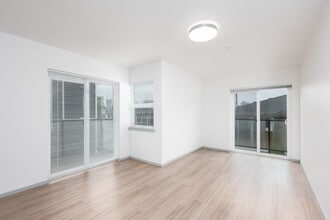 Vistana Apartments in Seattle, WA - Foto de edificio - Interior Photo