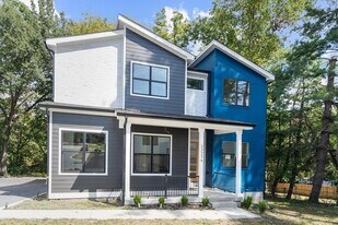 2321 Carter Ave in Nashville, TN - Building Photo