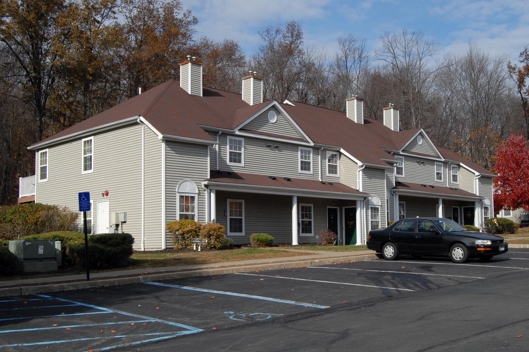 Stone Hill Apartments in Washingtonville, NY - Building Photo