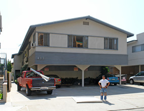 422 Arnaz Dr in Los Angeles, CA - Building Photo - Building Photo