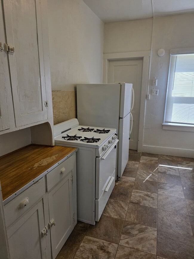 property at 1106 N Michigan St
