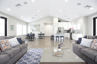 Steeplechase Apartments in Kansas City, MO - Foto de edificio - Interior Photo