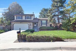 3754 S Walden Way in Aurora, CO - Building Photo