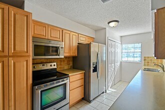 3608 Bay Ct in St. Cloud, FL - Building Photo - Building Photo