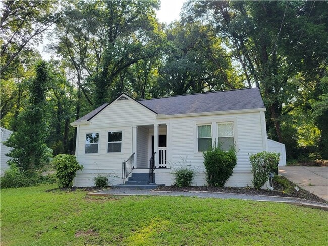 property at 3044 Sylvan Rd