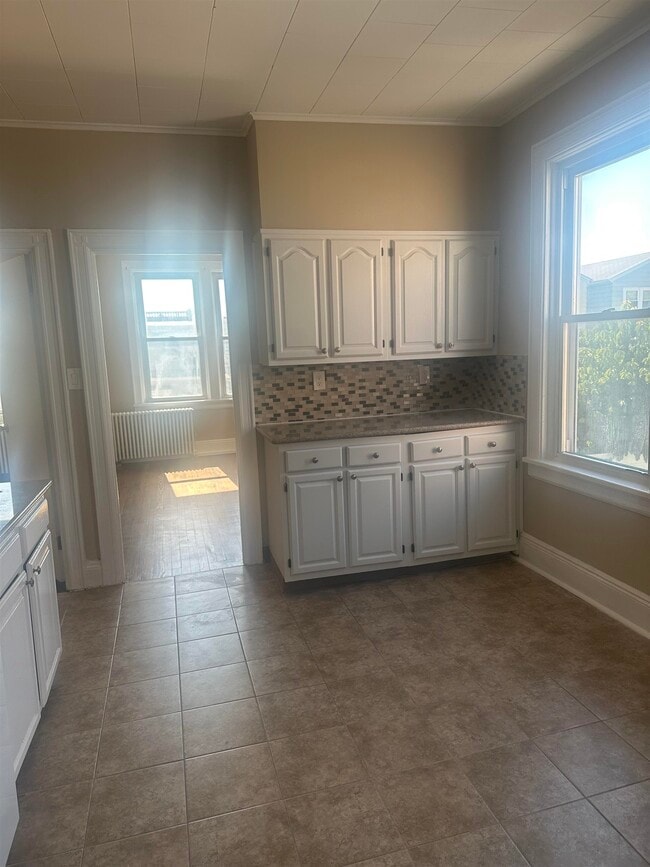 34 W 13th St in Bayonne, NJ - Building Photo - Building Photo