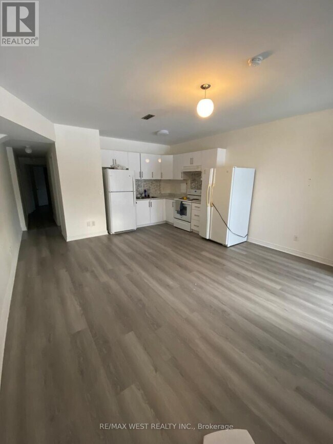 property at 9720 Keele St