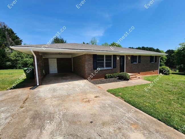 512 Meadowbrook Dr photo'