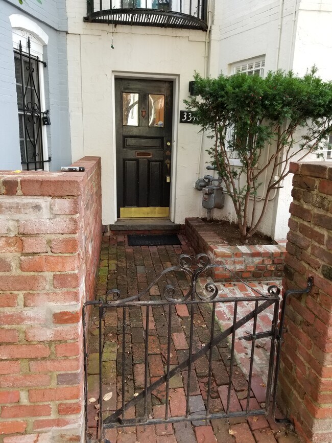 3340 Prospect St NW in Washington, DC - Building Photo - Building Photo