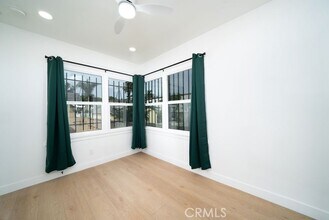 1046 Cedar Ave in Long Beach, CA - Building Photo - Building Photo