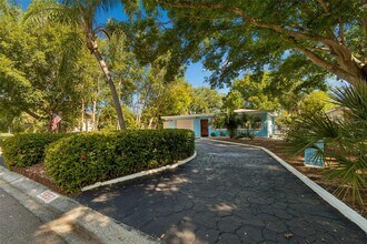 5857 4th Ave N in St. Petersburg, FL - Building Photo - Building Photo