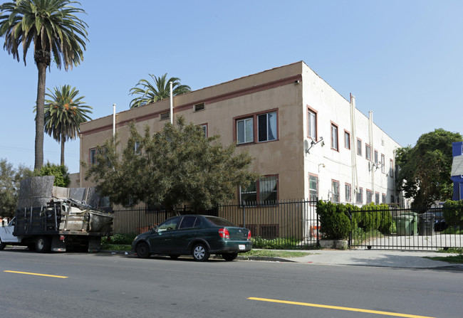 1136 Browning Blvd in Los Angeles, CA - Foto de edificio - Building Photo