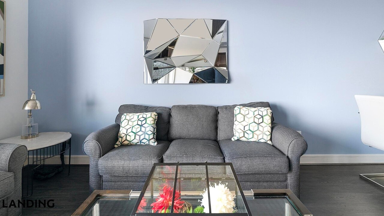 777 Preston St, Unit 35L in Houston, TX - Building Photo