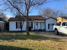 3328 Lynnfield Dr in Fort Worth, TX - Building Photo