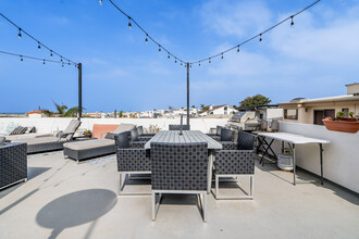 113 Monterey Blvd in Hermosa Beach, CA - Building Photo - Building Photo