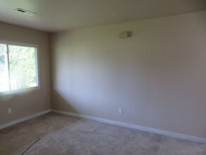 330 Kent Ave in Colonial Heights, VA - Building Photo - Building Photo