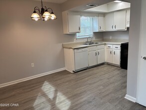 125 Kapalua Dr in Panama City, FL - Building Photo - Building Photo