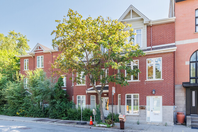 840 Lusignan Rue in Montréal, QC - Building Photo - Building Photo