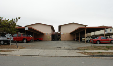 1142 Parkside St in Salinas, CA - Building Photo - Building Photo