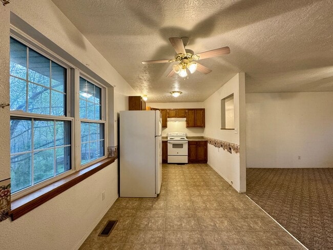 3555 Denny Cir in Batesville, AR - Building Photo - Building Photo