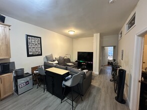 19 Aberdeen St, Unit 4 in Boston, MA - Building Photo - Building Photo