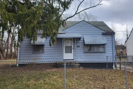 property at 4345 E 142nd St