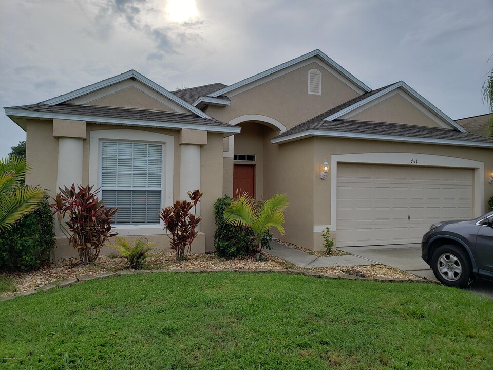 751 Cressa Cir in Cocoa, FL - Building Photo