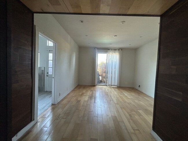 10210 Newville Ave in Downey, CA - Building Photo - Building Photo