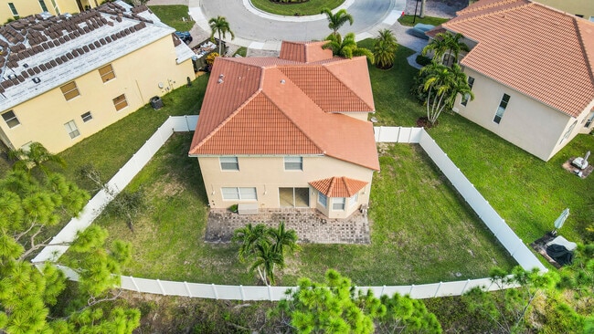 6325 Spring Lake Terrace in Fort Pierce, FL - Building Photo - Building Photo
