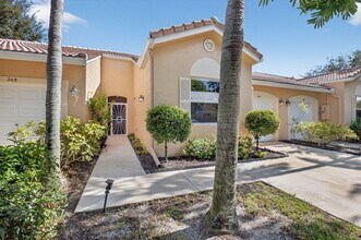 235 Coral Trace Ln in Delray Beach, FL - Building Photo - Building Photo