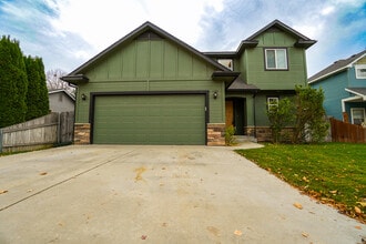 11301 W Goldenrod Ave in Boise, ID - Building Photo - Building Photo