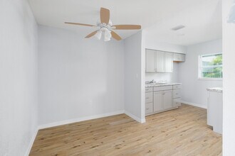 Eastbrook Apartments in Winter Park, FL - Foto de edificio - Interior Photo