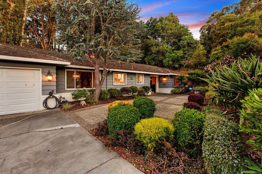 3605 Kingridge Dr in San Mateo, CA - Building Photo